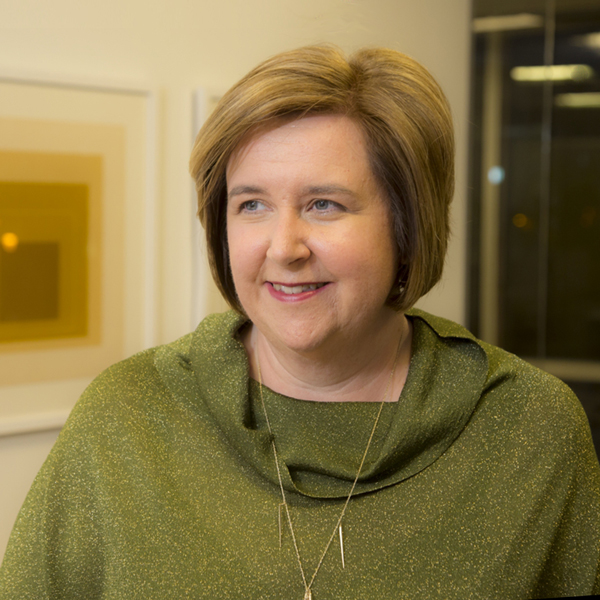 Headshot of Lynne Munson